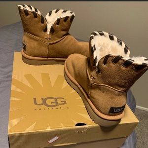 Ugg short boots
